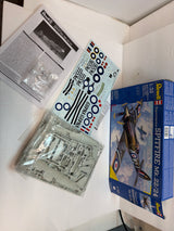 Revell Plastic aircraft kit Supermarine Spitfire Mk.22/24 1:32 04704 Opened but complete