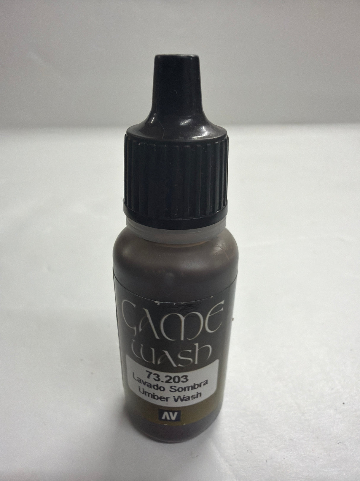 AV Acrylicos Vallejo Acrylic Paint Brush on Umber Wash 73.203