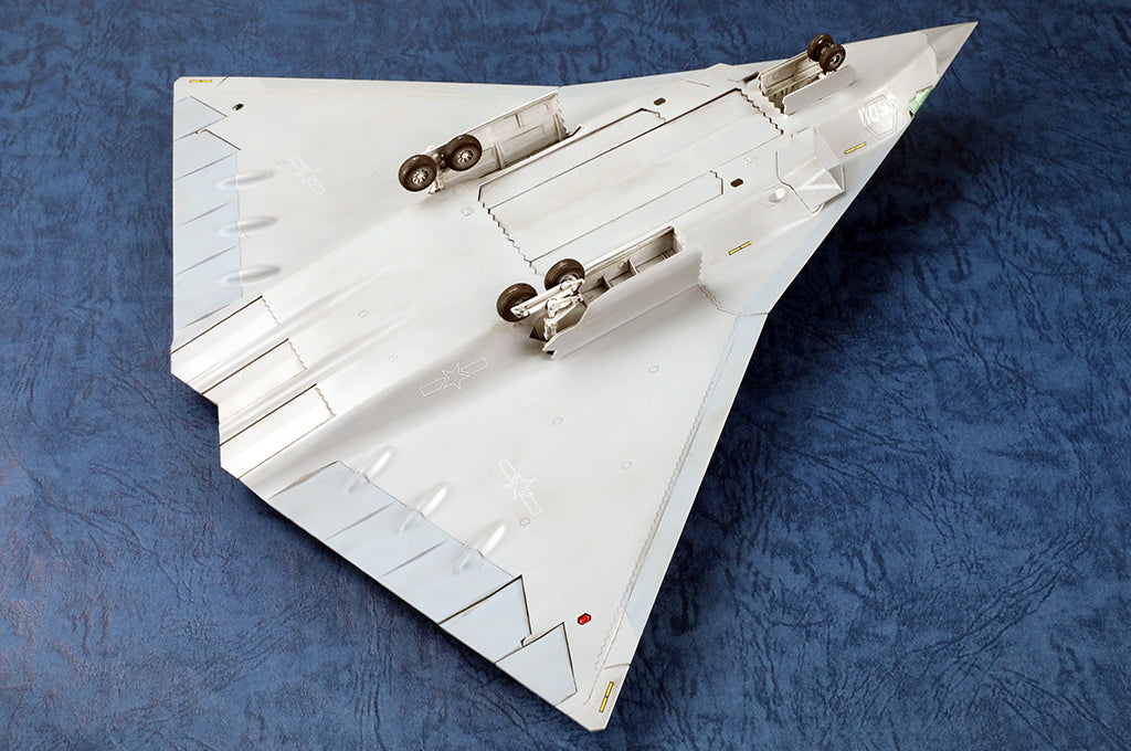 Trumpeter 1/72 Plaaf J-36 Prototype  01689