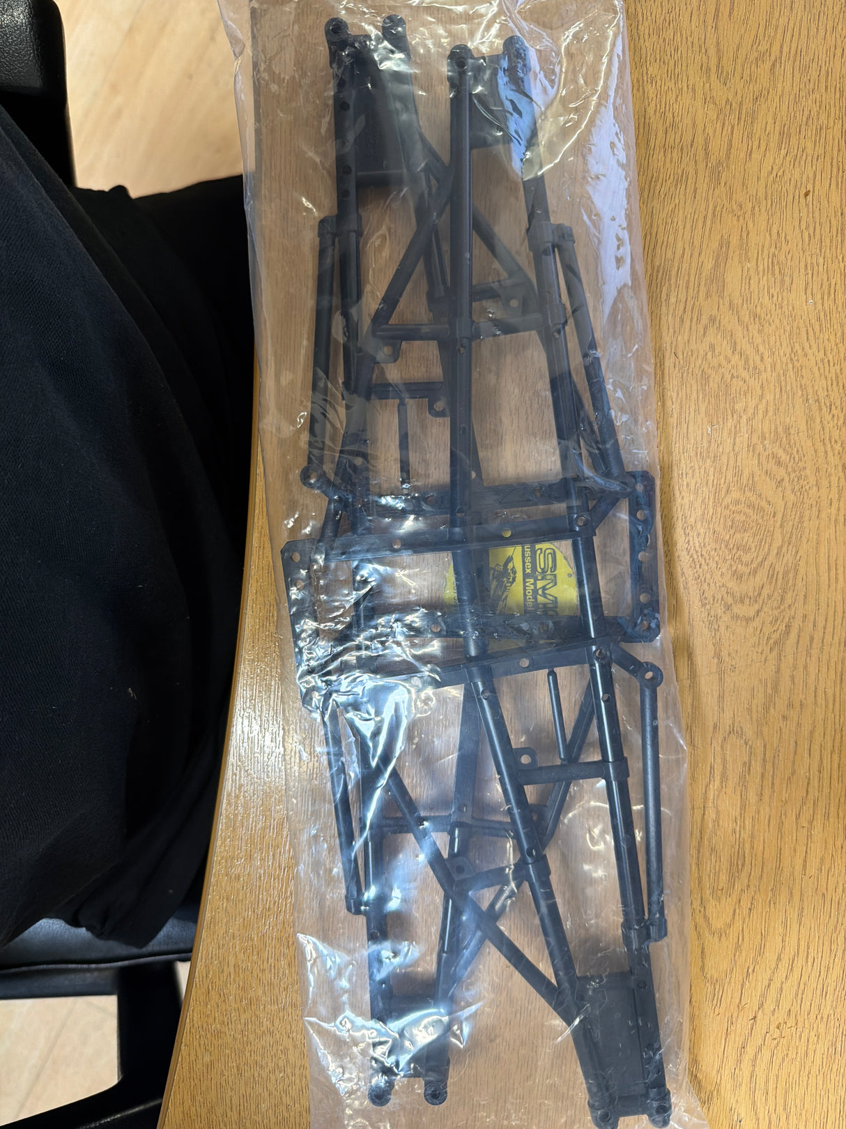 Tamiya Side Frame Left And Right for TXT-2 19804701 (Box 41)