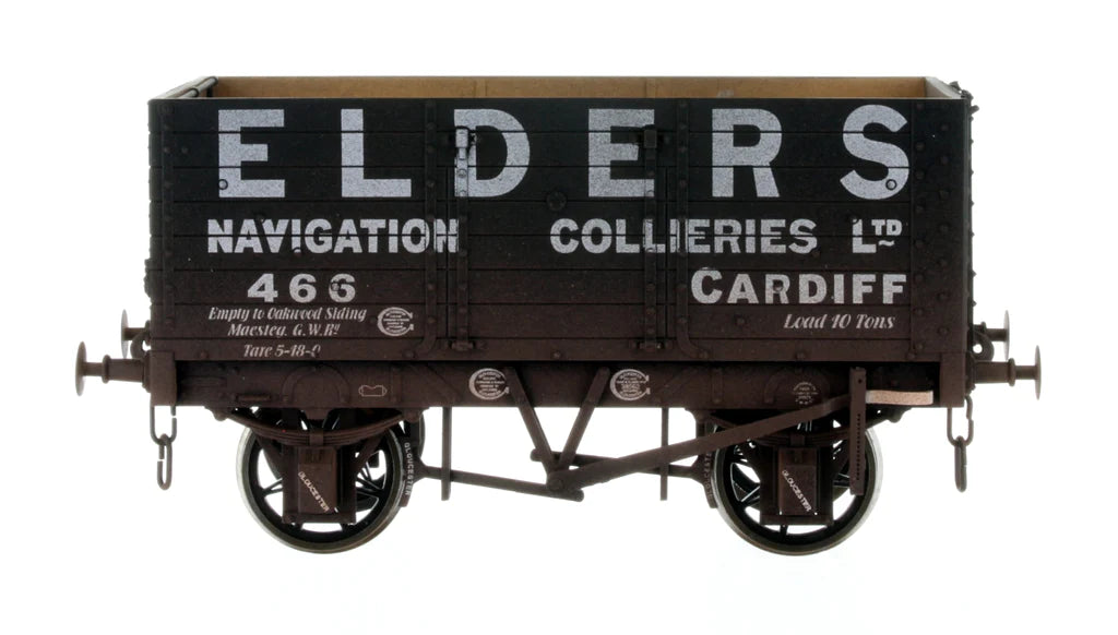 7 Plank 9 W/B Three Door Elders 466 Weathered