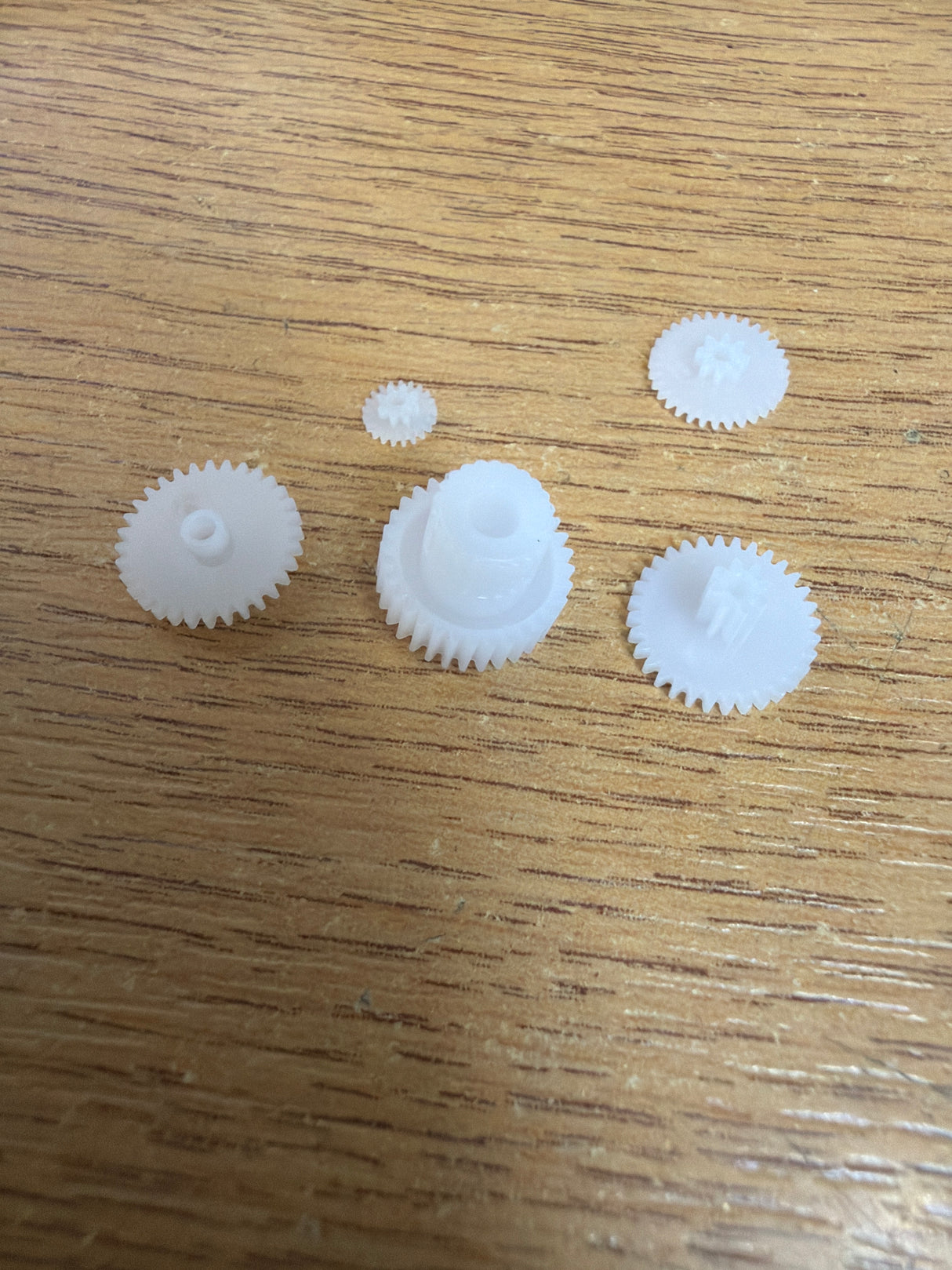 JR Servo Gear Set For 371.375.381.385(Box 91)