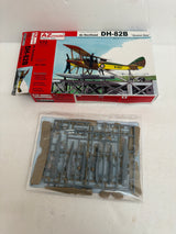 AZ Model Plastic Model kit de Havilland DH.82B Queen Bee — 1:72