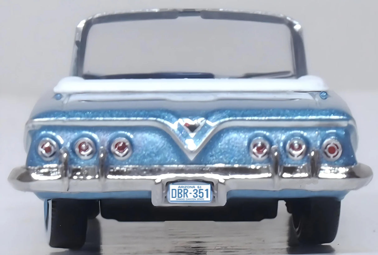 Oxford Diecast 1961 Chevrolet Impala Jewel Blue/White 1:87 Scale HO Scale
