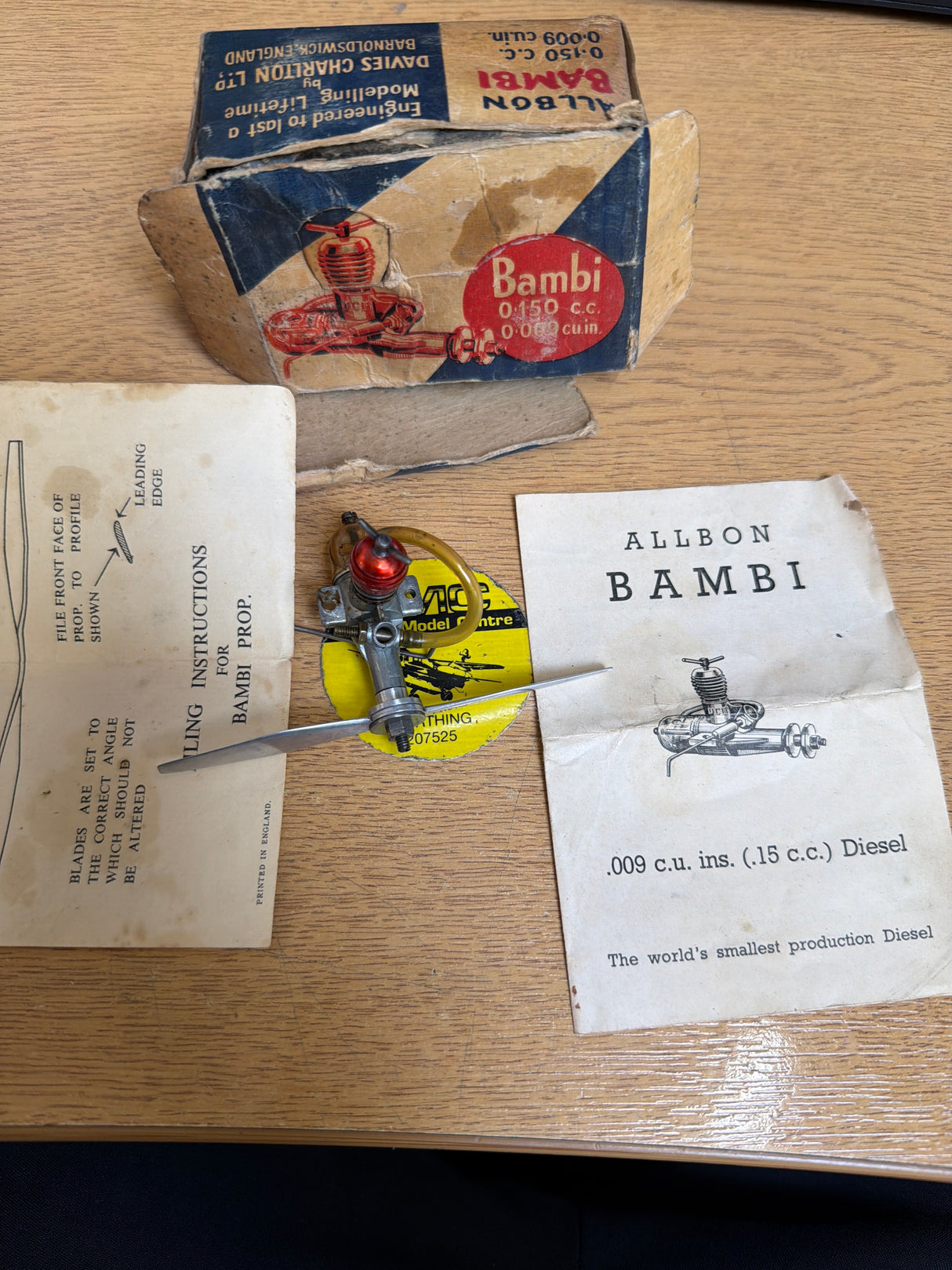 ALLBON BAMBI 0.15cc Vintage Model Engine Diesel In Box Second Hand (Box 109)