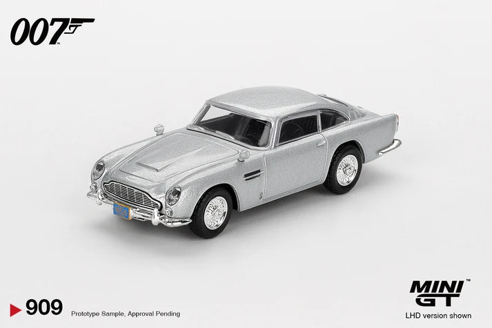 Mini GT 1/64 Casino Royale Aston Martin DB5