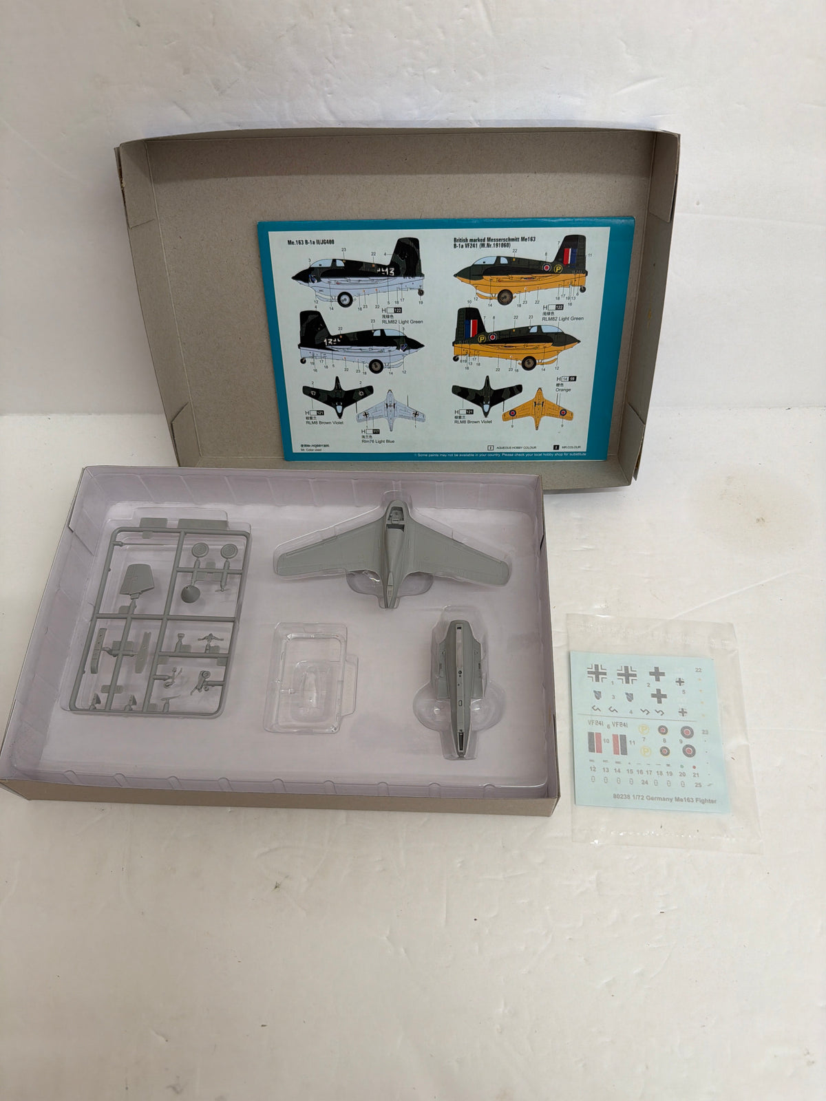 Hobbyboss Plastic Model Kit Messerschmitt Me 163B-1a Komet — 1:72