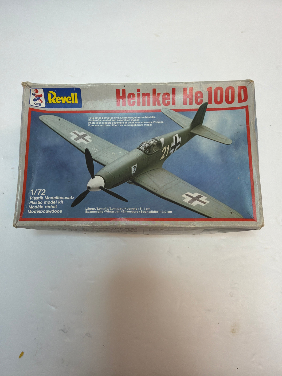 Ceji/Revell Heinkel He 100D 1/72  Scale model Plastic kit
