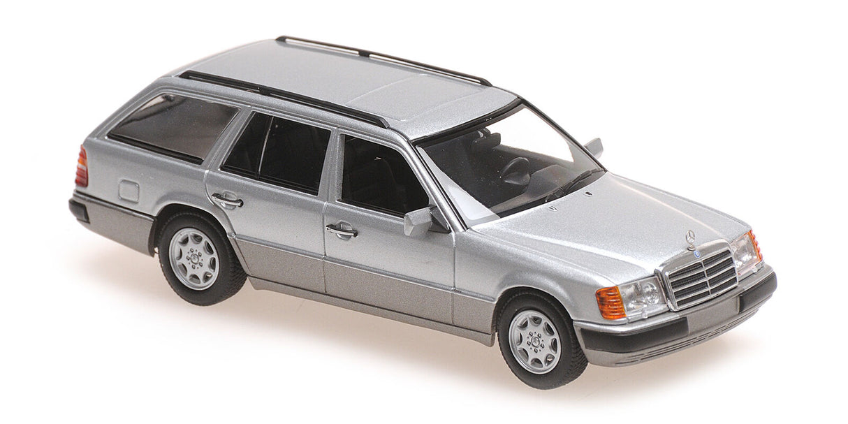 Maxichamps Die Cast Collectables - 1:43 1990 Mercedes-Benz 300 TE (S124) - Silver Metallic