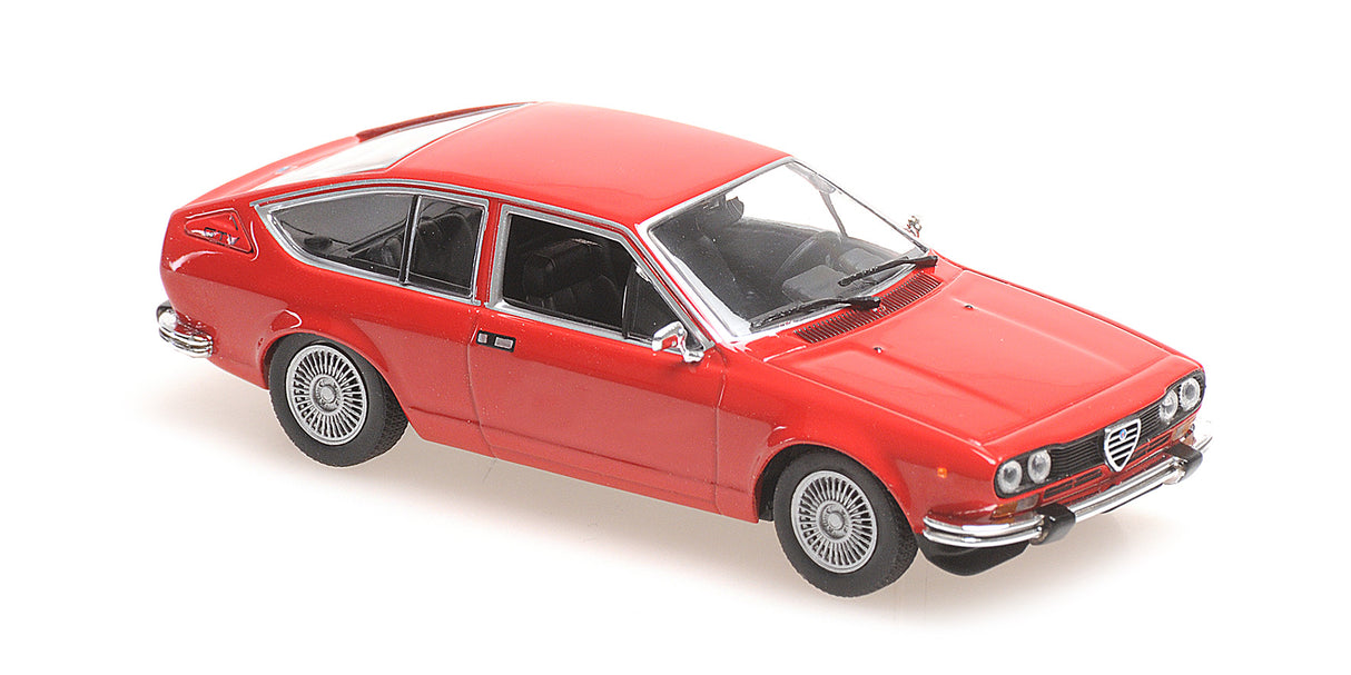 Maxichamps Die Cast Collectables - 1:43 1976 Alfa Romeo Alfetta GTV - Red