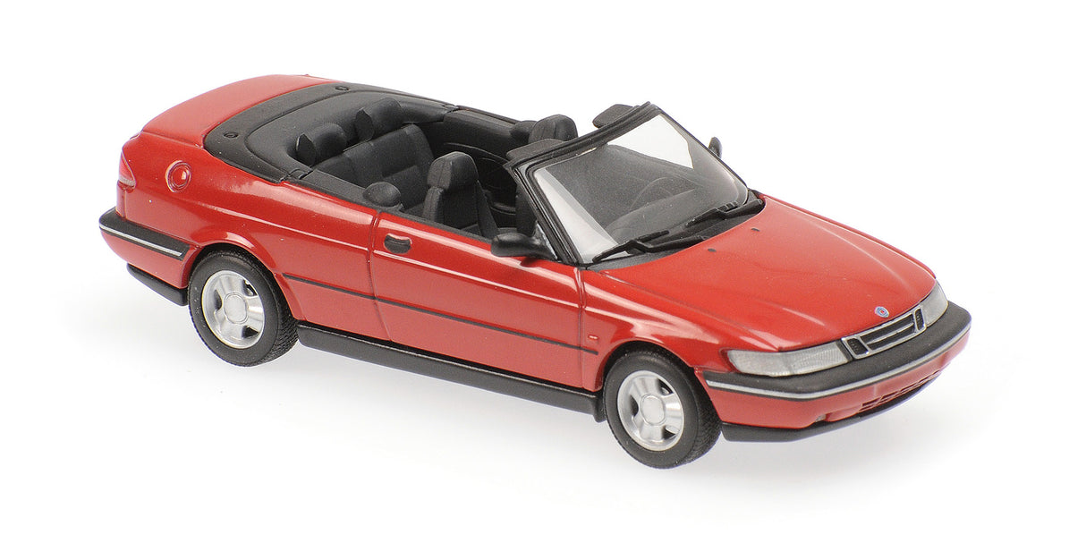Maxichamps Die Cast Collectables - 1:43 1995 Saab 900 Cabriolet - Red