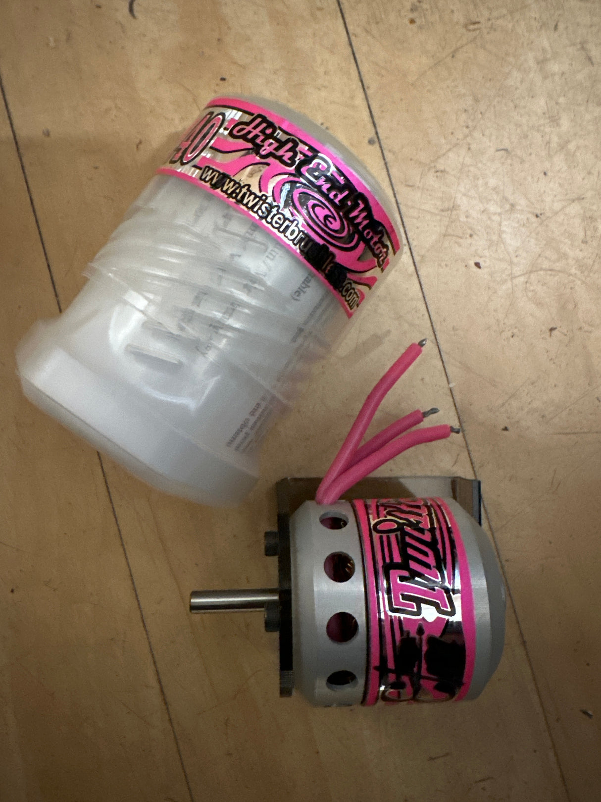 EM Twister 40 Brushless Motor WITH STAND