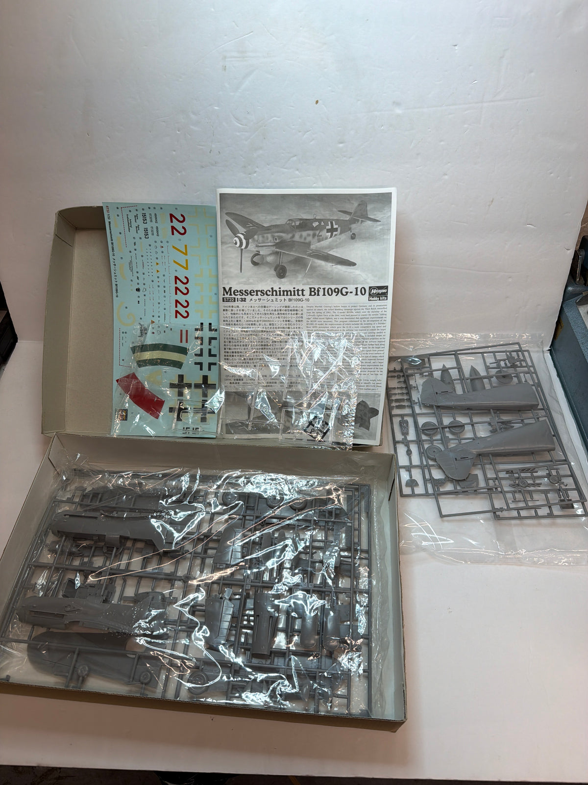 Hasegawa Plastic Model Kit Messerschmitt Bf 109G-10 ST22 — 1:32