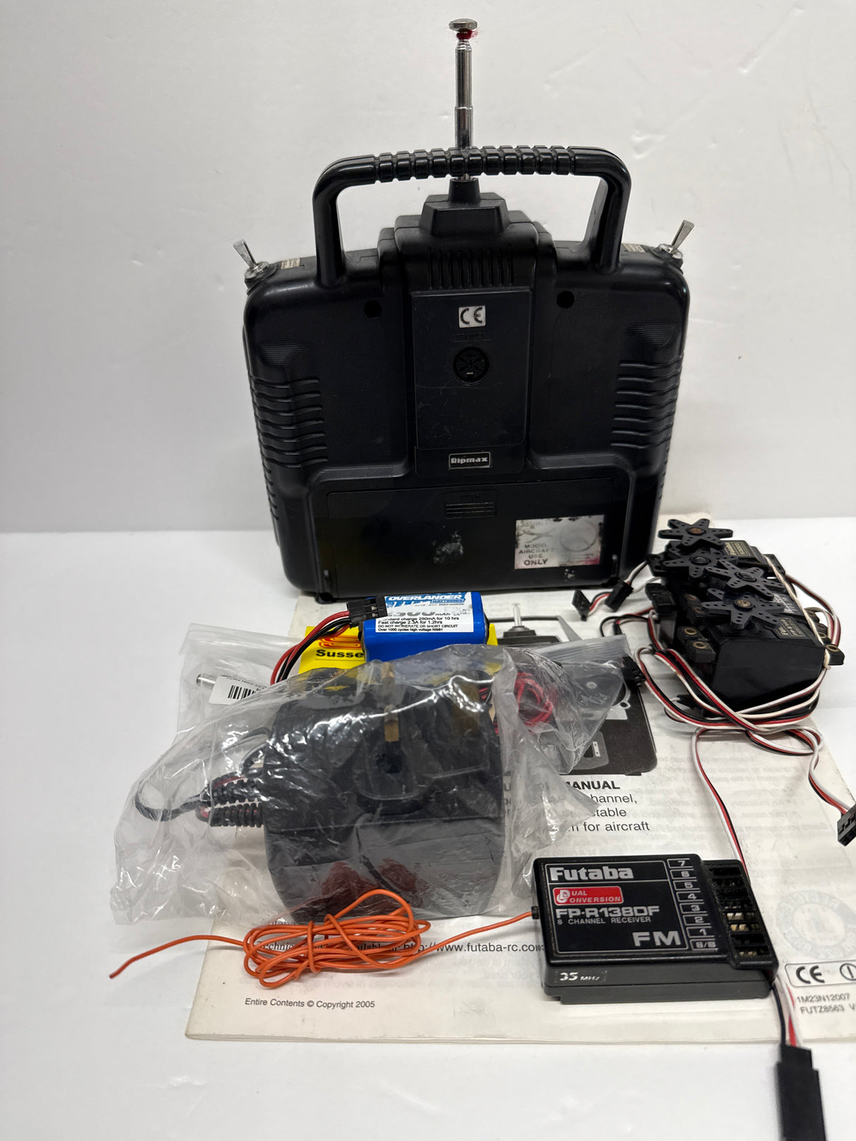 Futaba 35mhz T6X Transmitter + R138DF Receiver + 4 Servos + Charger + Rx Battery - SECOND HAND