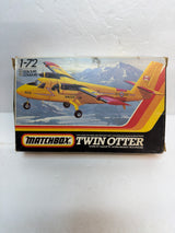 Matchbox PK-127 / 40127 de Havilland Canada DHC-6 Twin Otter — 1/72 Scale Plastic model kit
