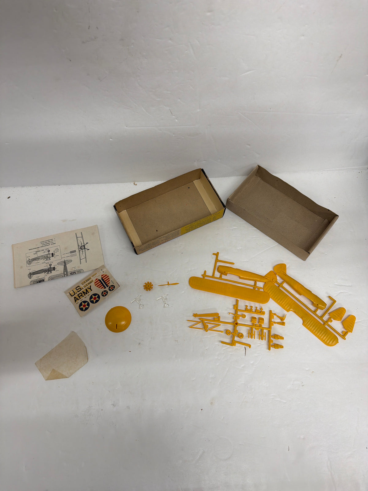 Revell Boeing PT-13D Kaydet / N2S-5 1/72 Plastic model Kit Vintage