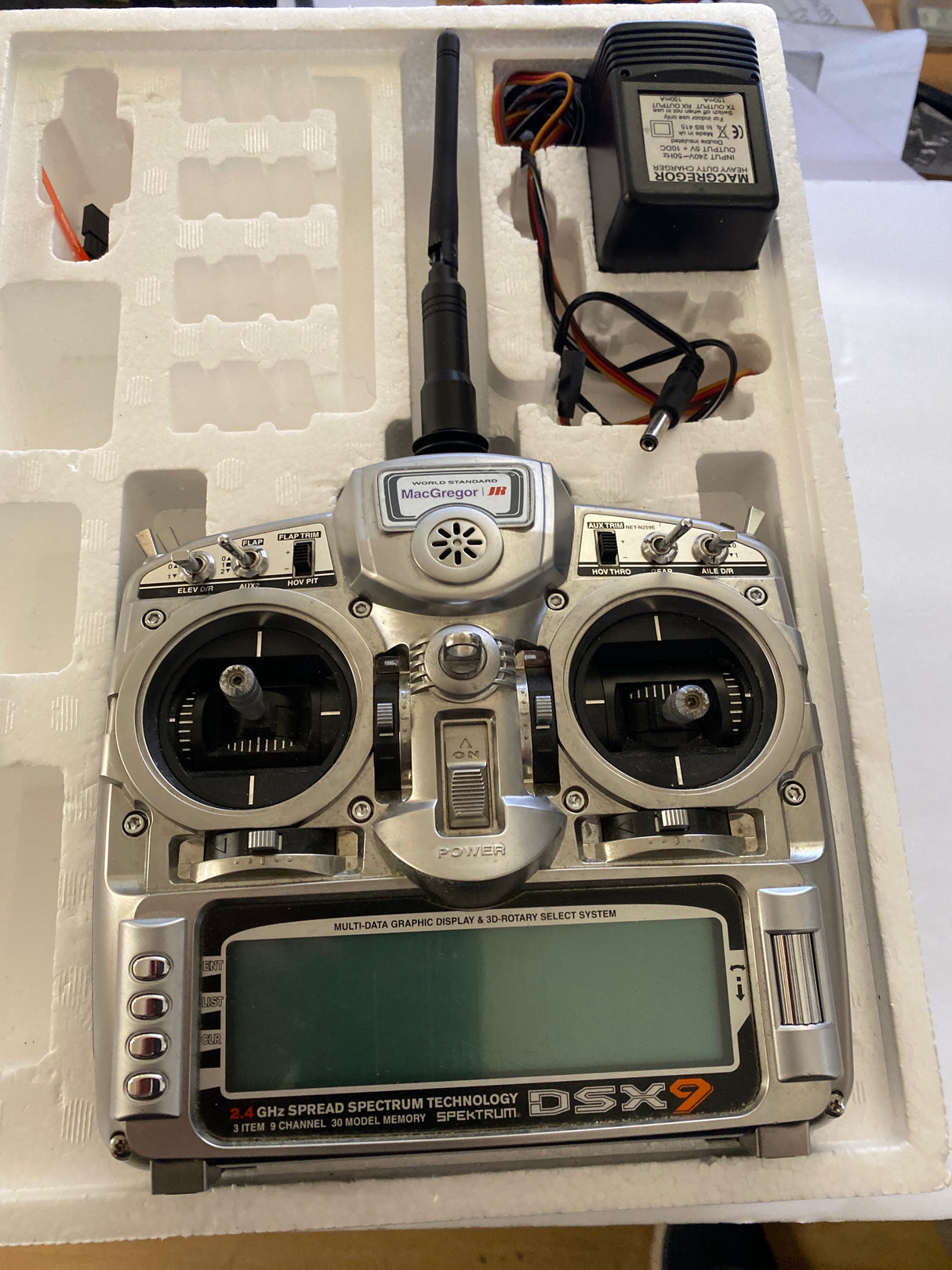 JR DSX 9 2.4ghz Transmitter Mode 2 - Second Hand