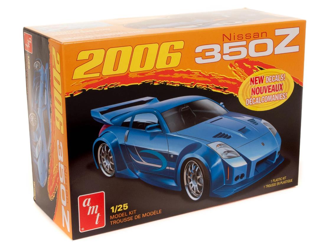 AMT Model Kits - 1:25 2006 Nissan 350Z Kit