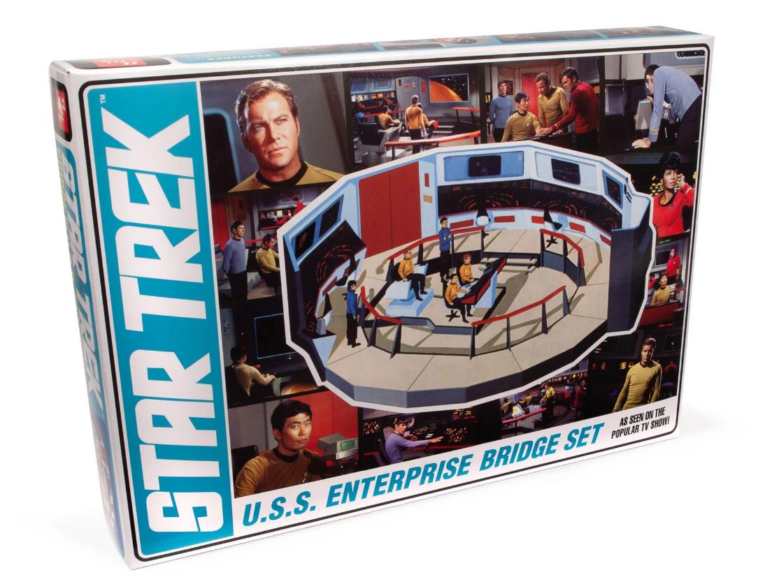 AMT Model Kits - 1:32 U.S.S. Enterprise Bridge Kit