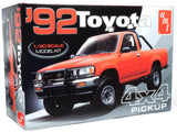 AMT Model Kits - 1:20 1992 Toyota 4x4 Pickup Kit