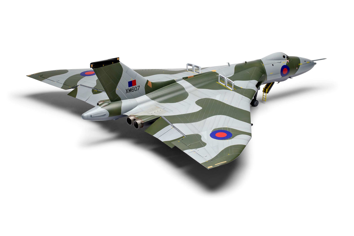 Airfix 1/72 Avro Vulcan B.2 Black Buck Edition A012013