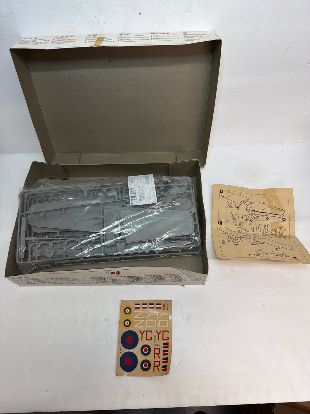 FROG Armstrong Whitworth Whitley Mk.V/Mk.VII Bomber 1/72 F207
