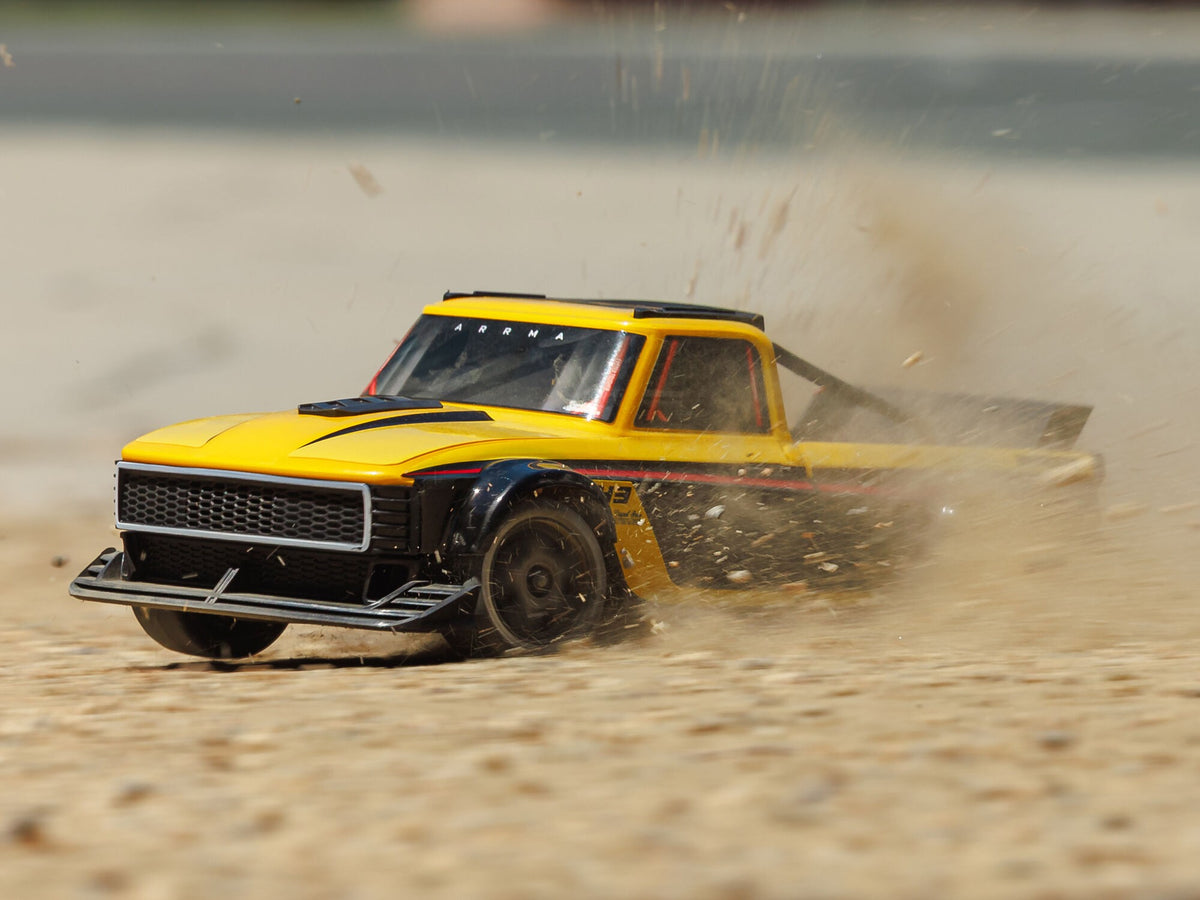 ARRMA 1/12 INFRACTION GROM 3S BLX 4X4 RTR with Batt/Charg - Yellopw/Black - Pre Order - Expected late October