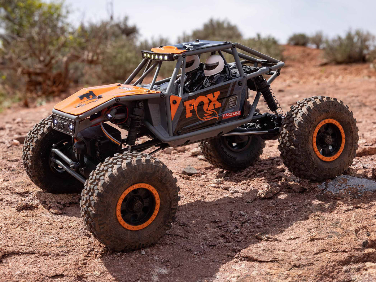 Axial 1/18 UTB18 Capra 4WD Unlimited Trail Buggy RTR - Orange