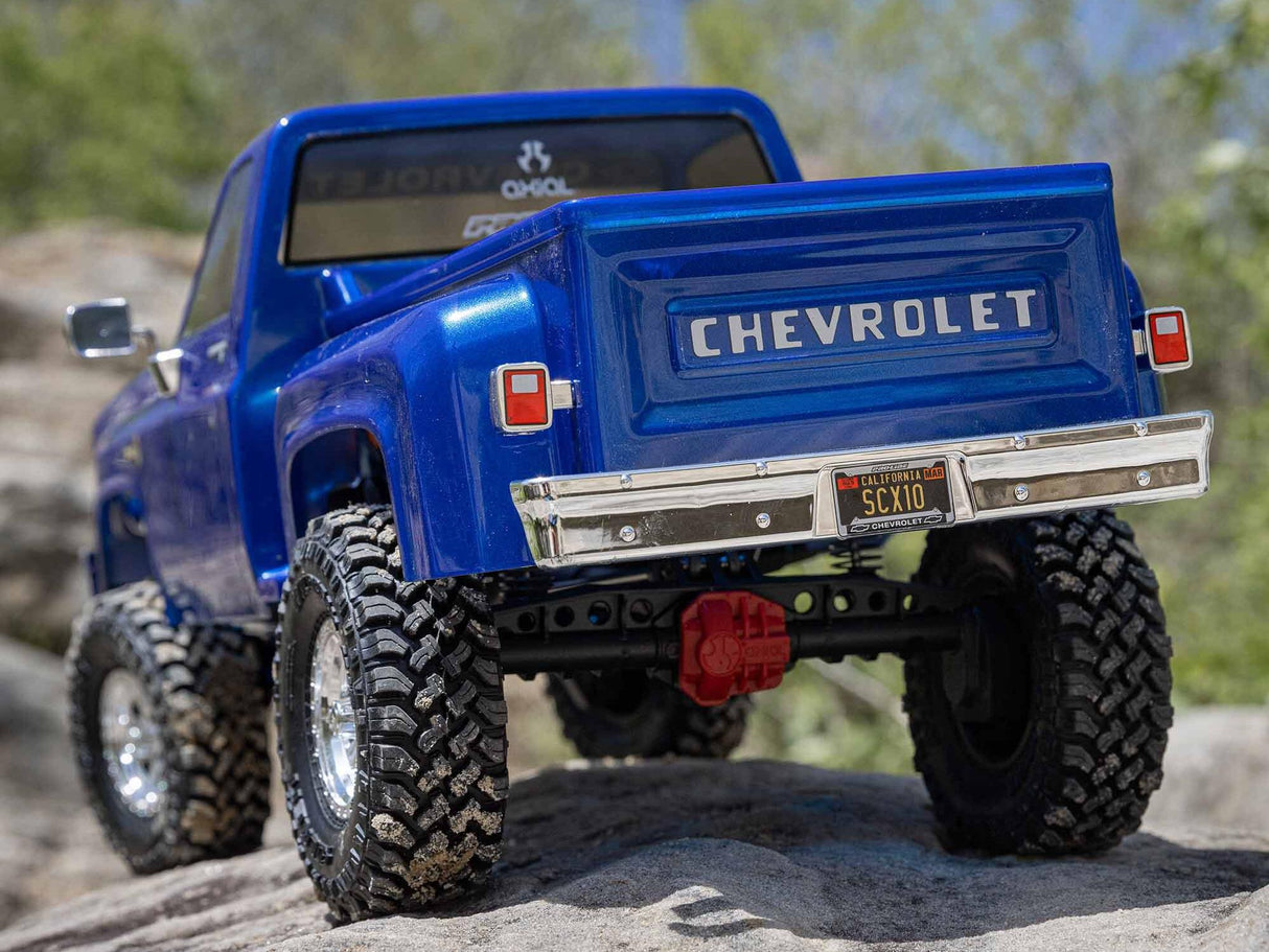 Axial 1/10 SCX10 III Base Camp 1982 Chevy K10 4X4 - Ready to Run - Blue - PRE ORDER ONLY - DUE MID AUGUST