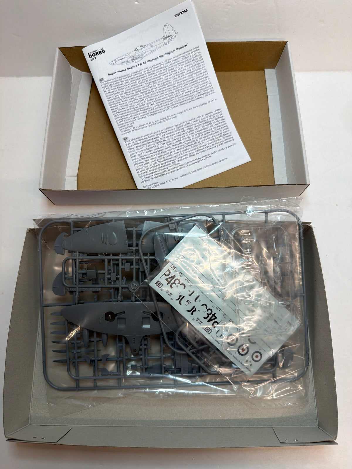 Special Hobby Plastic Model Kit Supermarine Seafire FR Mk.47 Korean War — 1:72