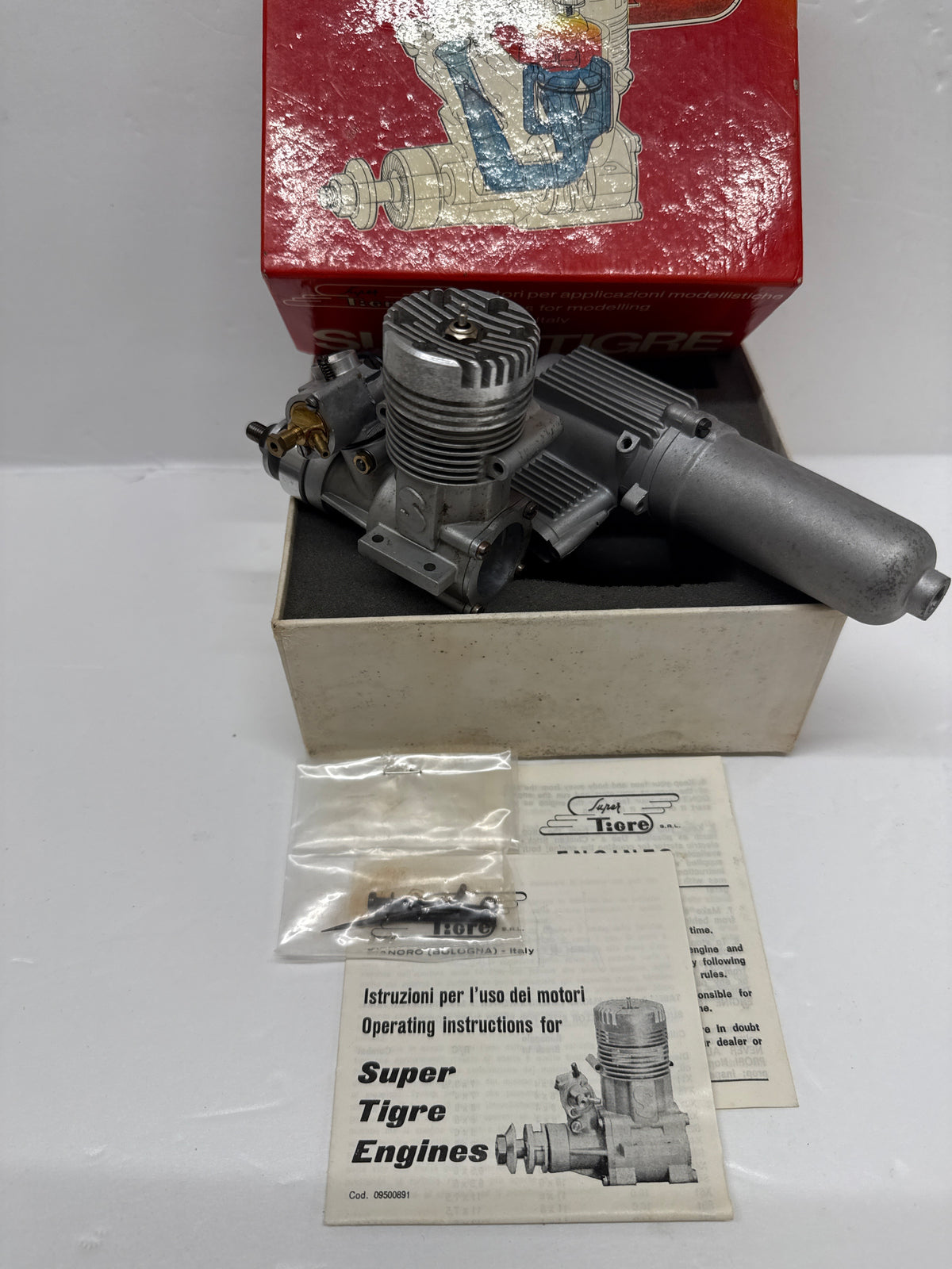 Super Tigre S40 Ring with Muffler - Second Hand - As New