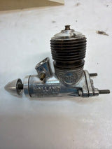 Holland Hornet 051 2-Stroke Glow Engine R/C Aircraft Engine – new Second hand (Box 162)