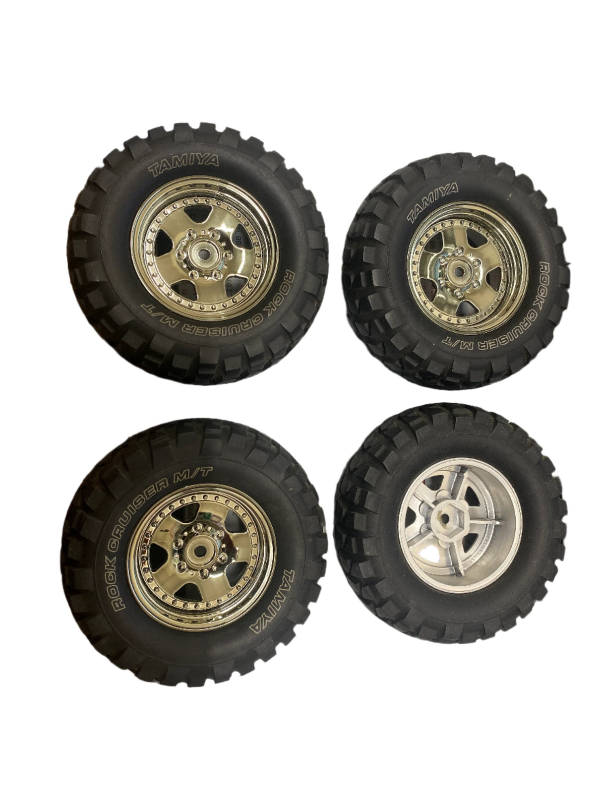 TAMIYA Rock Cruiser M/T Tyres and Wheels (4)