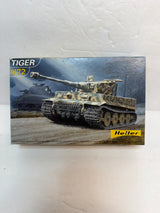 Heller 79888 Sd.Kfz. 181 Panzerkampfwagen VI Tiger I Ausf. E — 1/72 Scale Plastic model kit