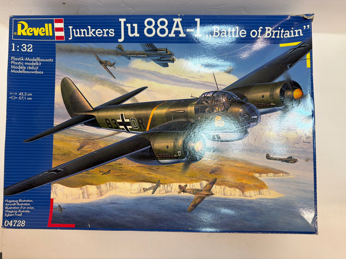 Revell Plastic aircraft kit Junkers Ju 88A-1 Battle of Britain 1:32 04728 Opened no manual