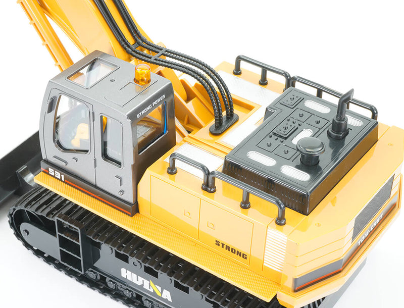 HUINA 1/16 SCALE RC EXCAVATOR 2.4G 11CH With DIE CAST BUCKET CY1531