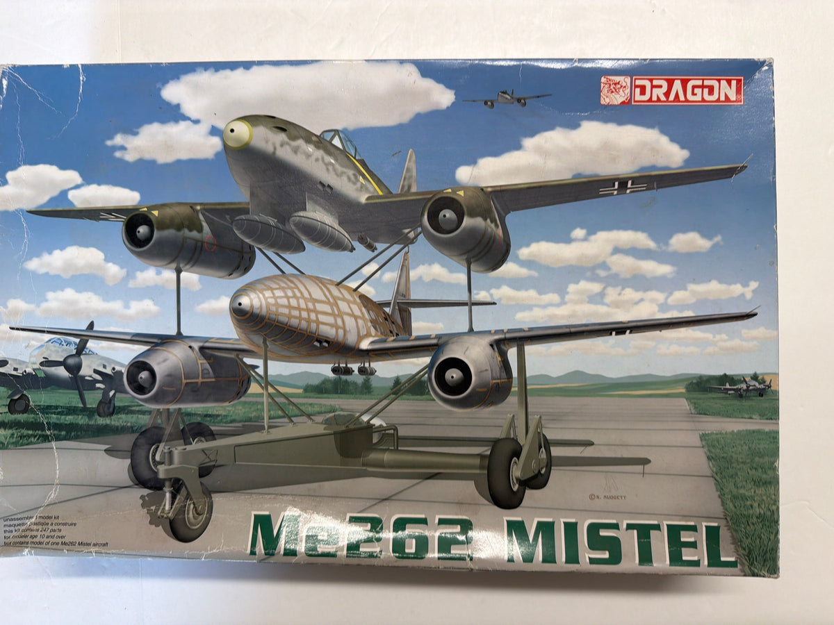 Dragon 5541 — Messerschmitt Me 262 Mistel 1/48 scale Plastic Model Kit missing manual