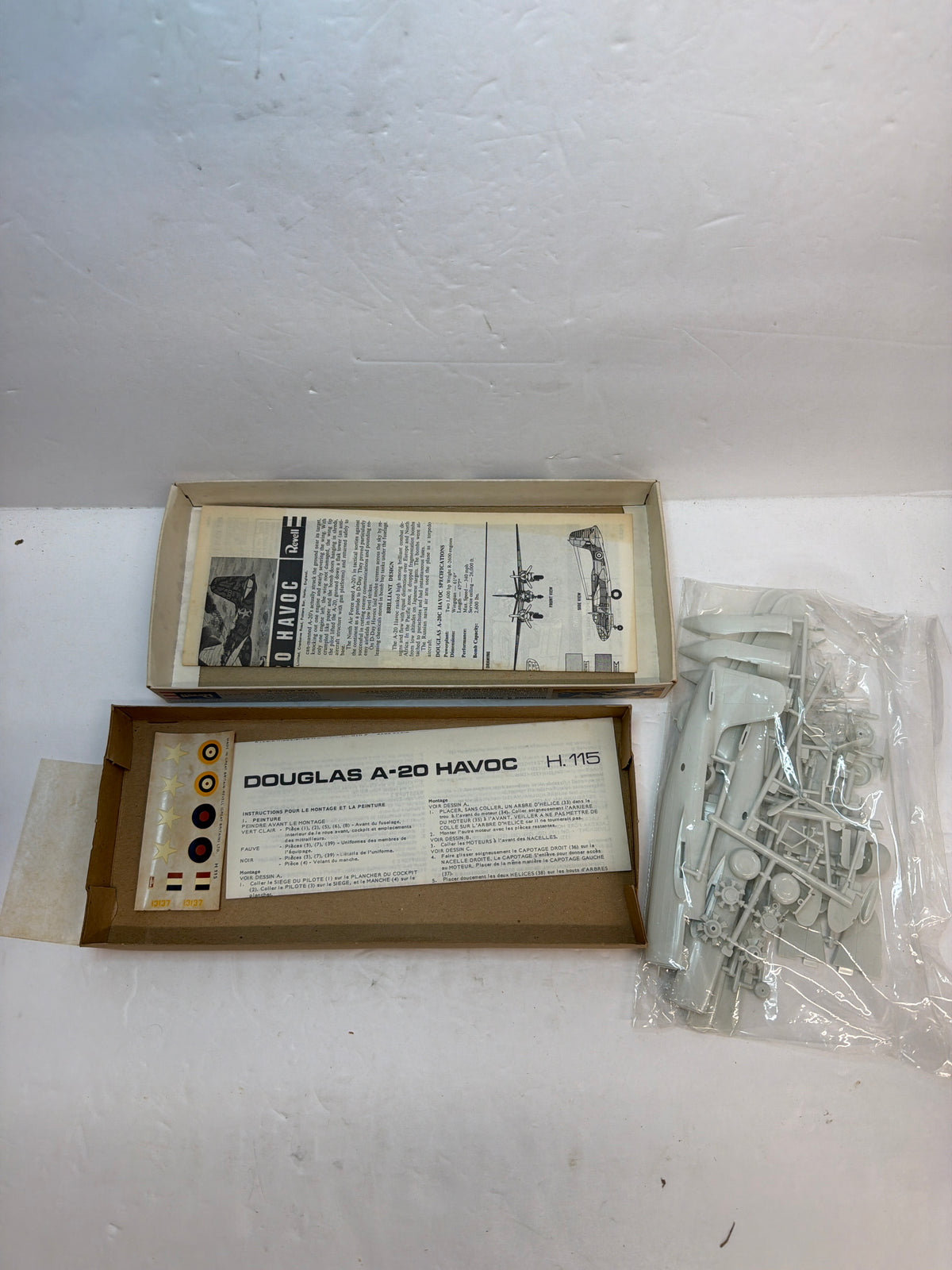Revell Douglas A-20C Havoc / Boston IV 1/72 Plastic model Kit Vintage