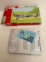 AZ Model Plastic Model kit Supermarine Spitfire Mk.VIII RAAF — 1:72