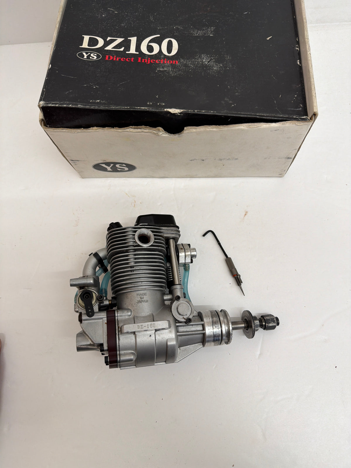 YS DZ160 Four Stroke Engine No Silencer - Second Hand in box YS0088/A0270