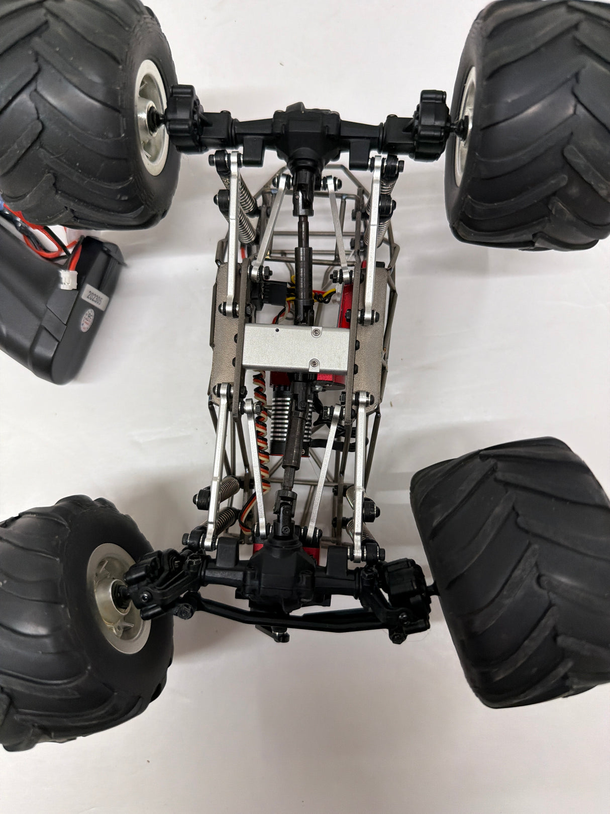 Second Hand Brushless Rock crawler Metal Chassi  1:18 with Radio and Battery Frame body