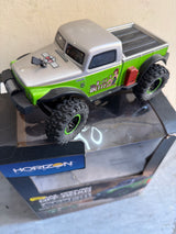 Axial Second hand SCX24 B-17 Betty Limited Edition 4WD 1:24 Reaty to Run Truck