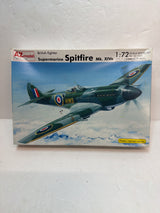 Supermarine Spitfire Mk.XIVe — AZ Model 1/72 Plastic model Kit Vintage