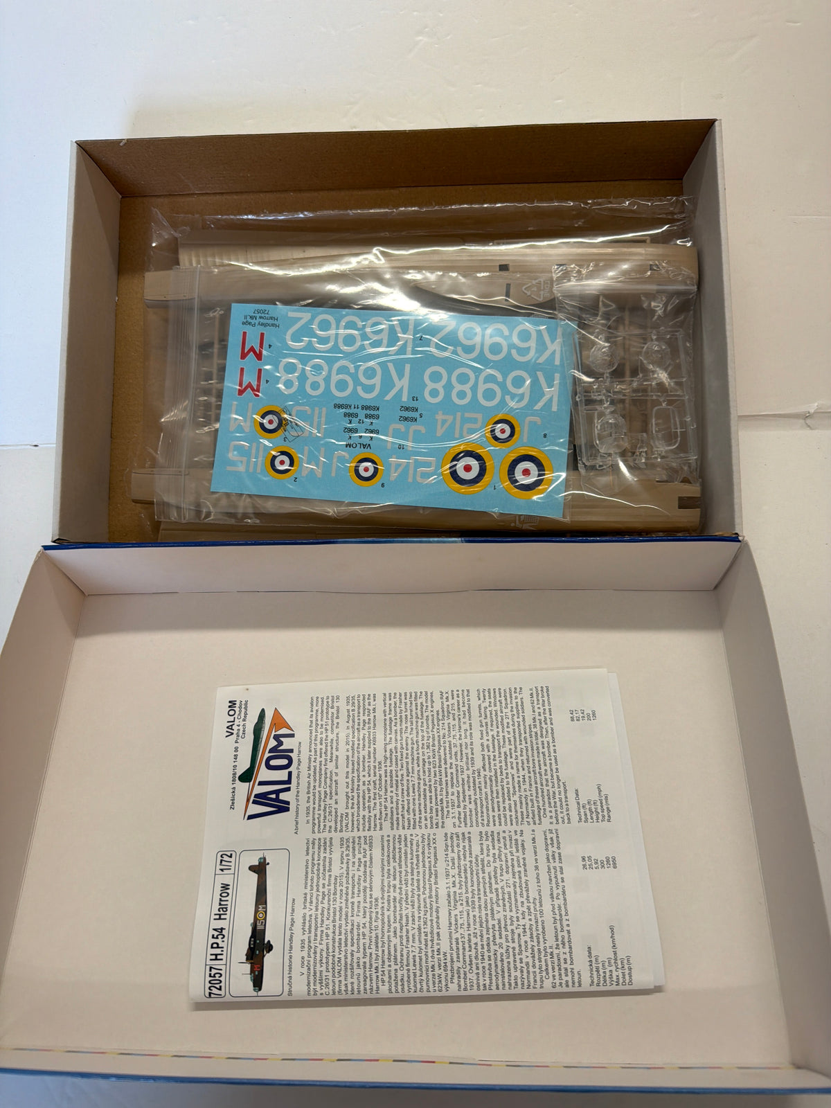 Valom Handley Page Harrow MK.II 1:72 Plastic Model Kit