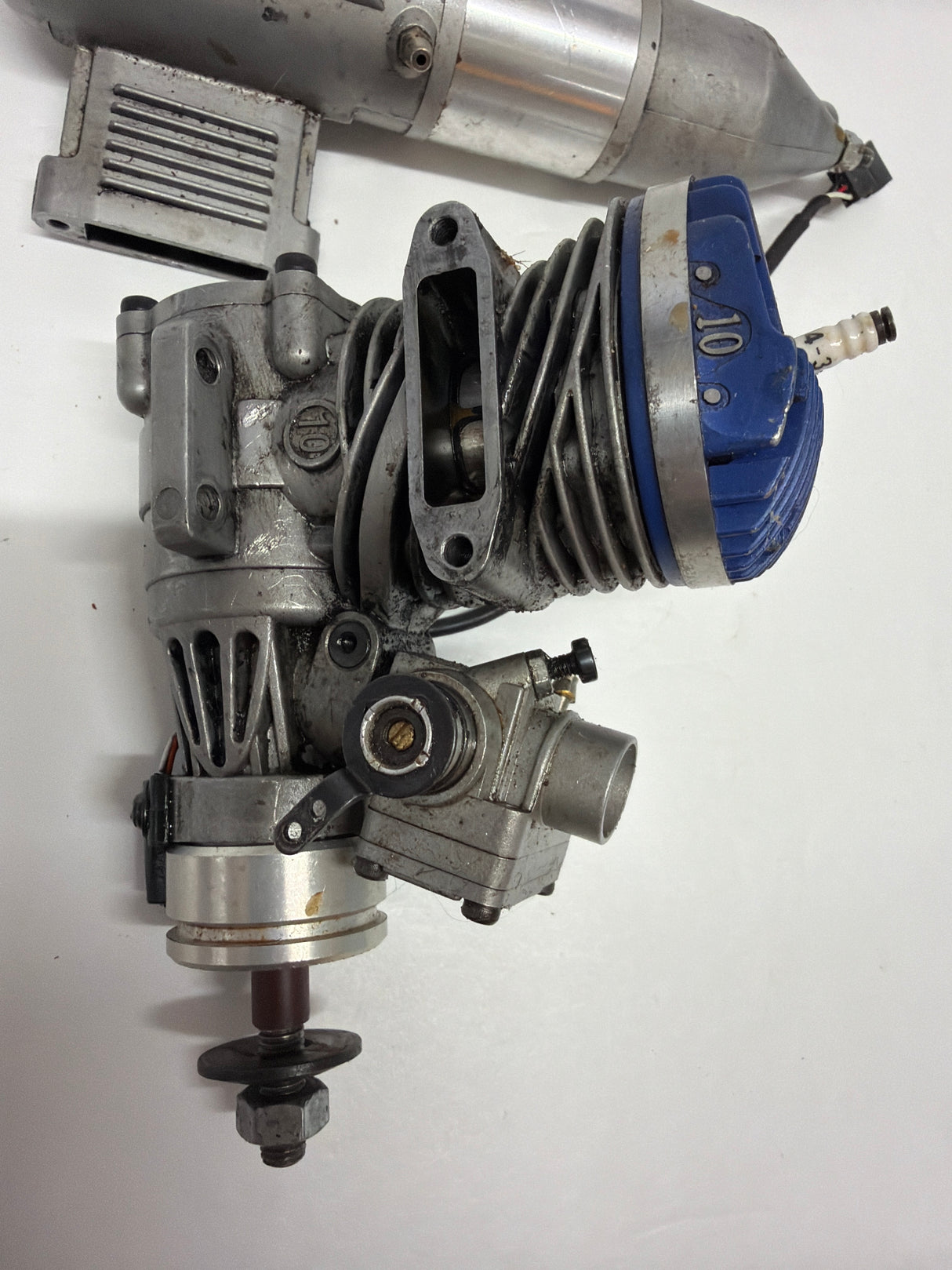 Second Hand Aircraft Engine 2-stroke Evolution 10 CC Petrol engine missing ignition unit (Box 62)