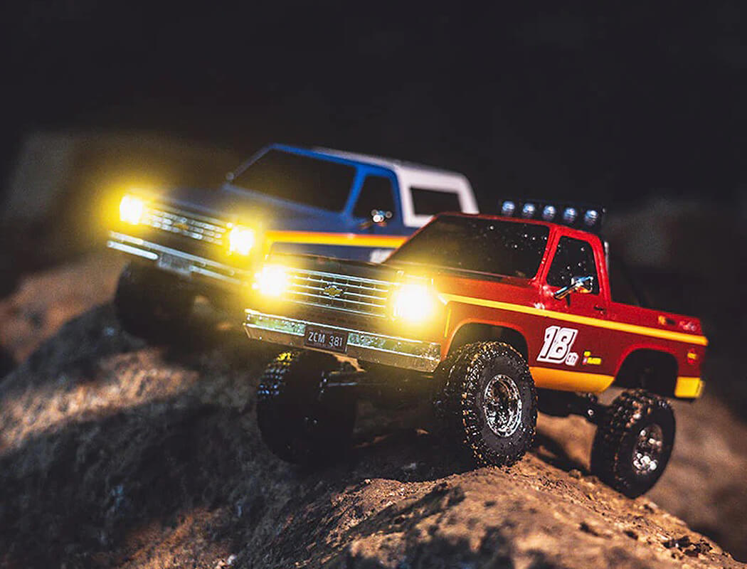 FMS 1:24TH FCX24 CHEVROLET K5 BLAZER PRO RTR - BLUE