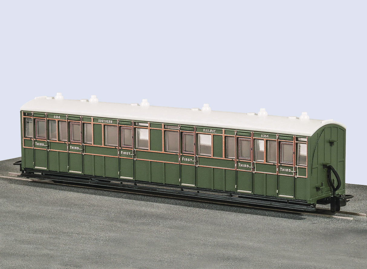 L&B Composite Coach 1st/3rd SR Livery No 6364
