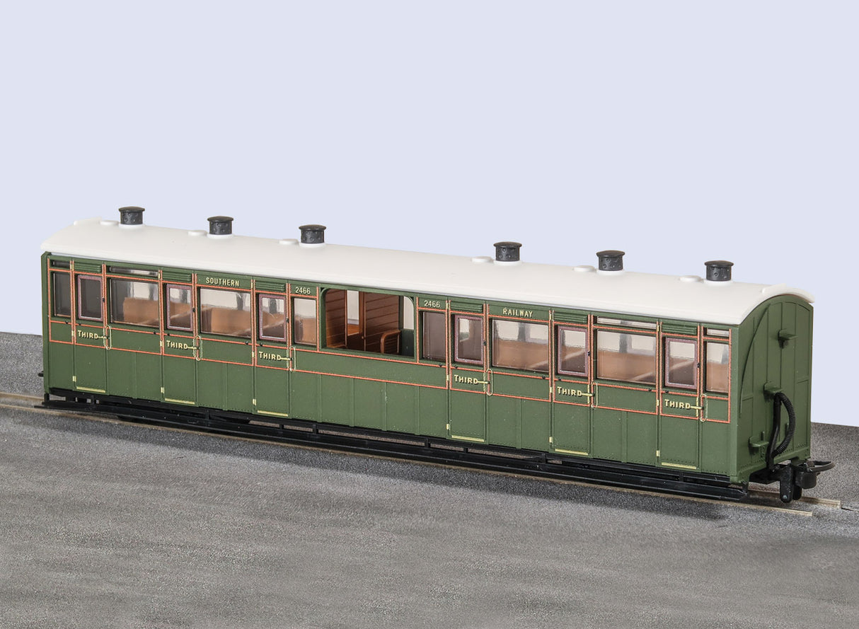 L&B Centre Observation Coach SR Livery No 2466