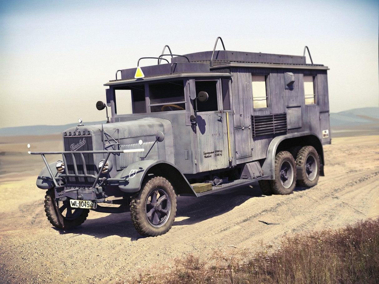 Henschel 33 D1 Kfz.72 WWII German Radio Communication Truck