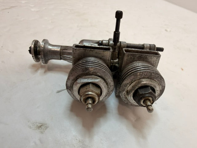 Second Hand engine Glow 2-stroke Fury Twin (Box 161)